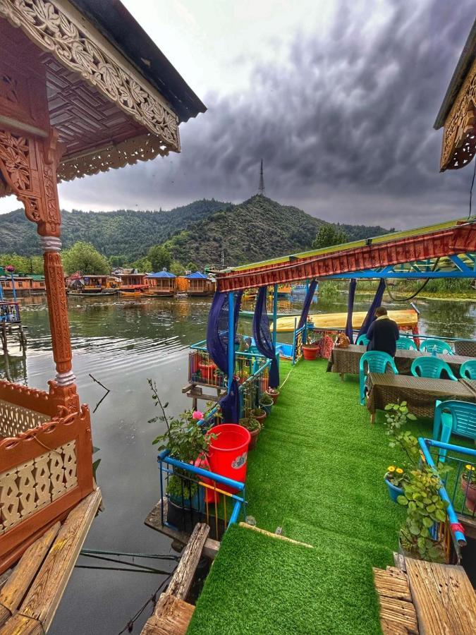 Готель Exotic Young Shreen Houseboat Срінагар Екстер'єр фото